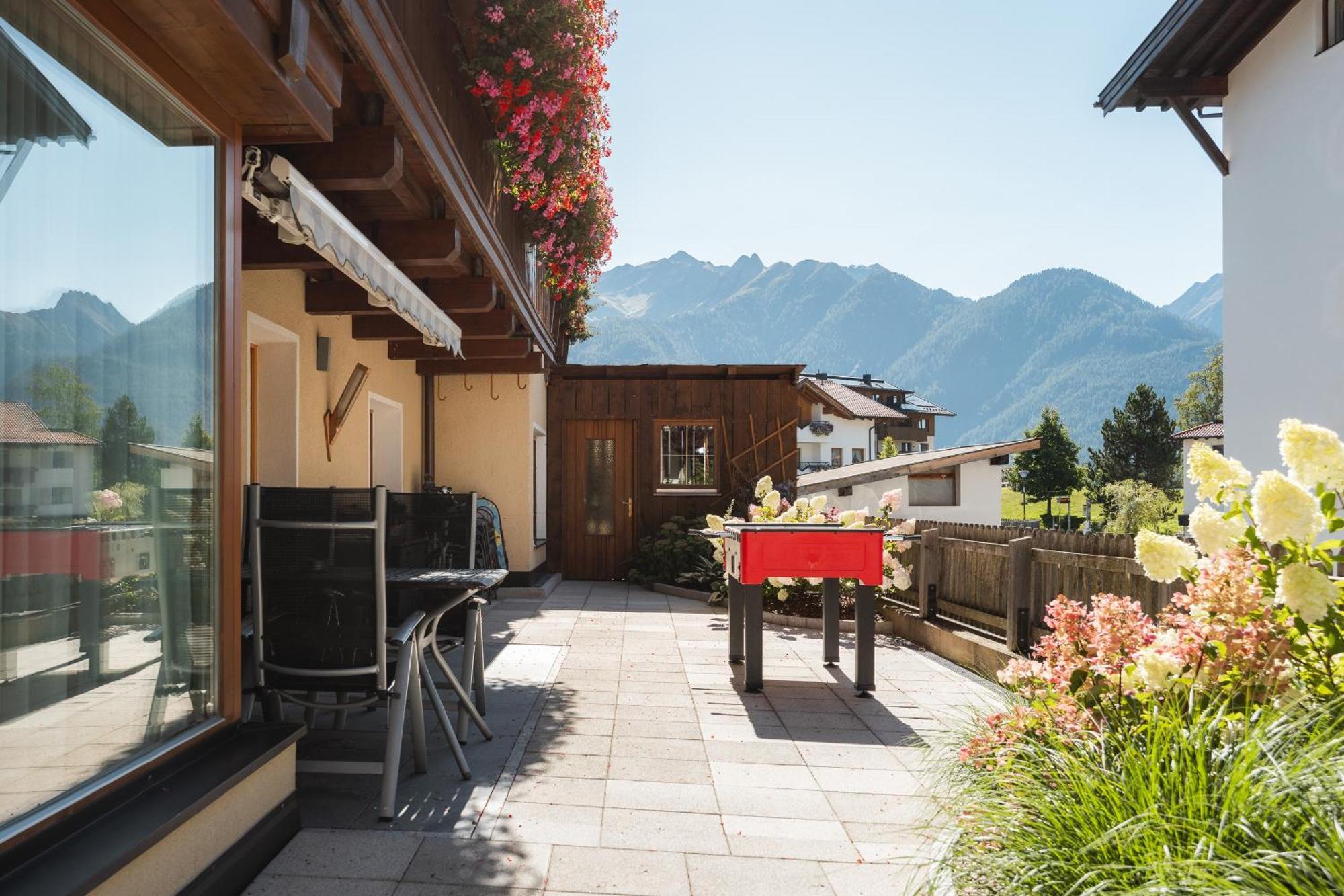 Haus Kristall Inkl Der Super Sommer Card Im Sommer 2025 Серфаус Экстерьер фото